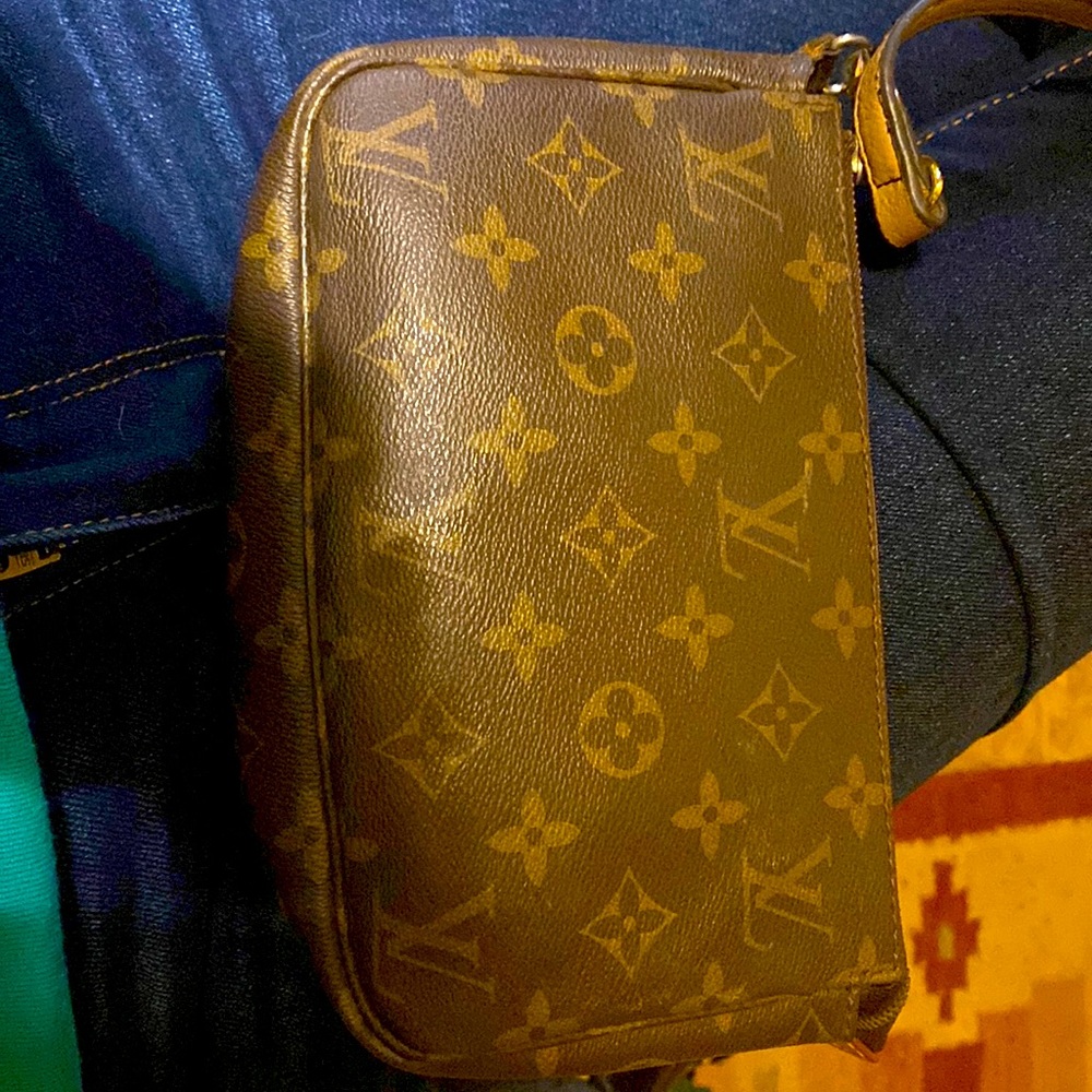 Lv cross body